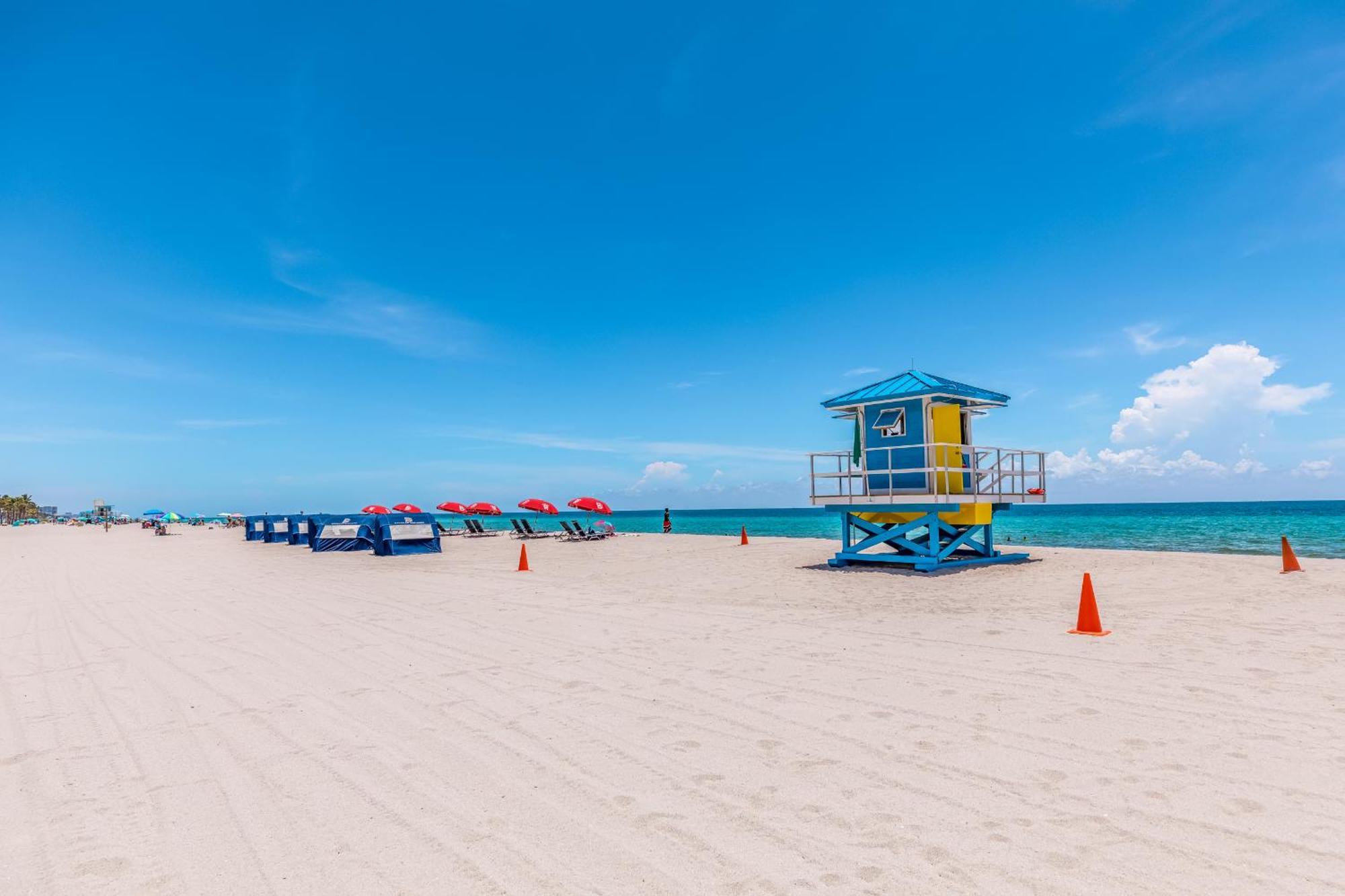 Stylish Private Beach Condo In Hollywood Fl, 3Min Walk To Hollywood Beach Exterior photo